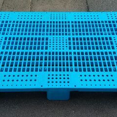 プラスチック製パレット　無償譲り