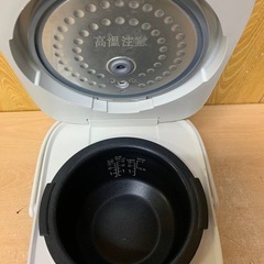 EJ626番✨ニトリ✨炊飯器  ✨AT-RM32Bの画像
