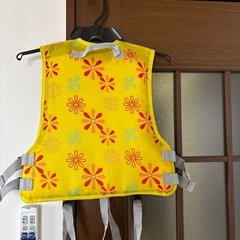子供用ライフジャケットの画像