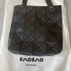 BAOBAO ISSEYMIYAKE バッグ　23x28cm 並...