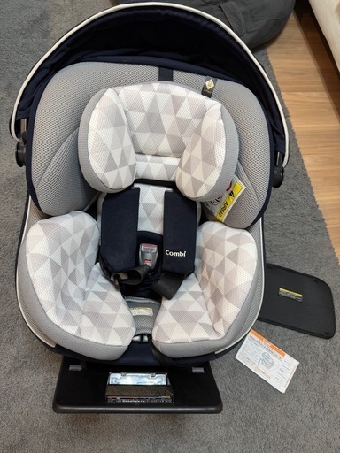 Combi チャイルドシート クルムーブスマート　ISOFIXシリーズ　美品