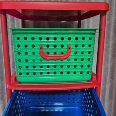 お子様部屋の整理整頓、収納家具の画像