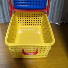 お子様部屋の整理整頓、収納家具の画像