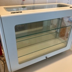 ガラスケース
