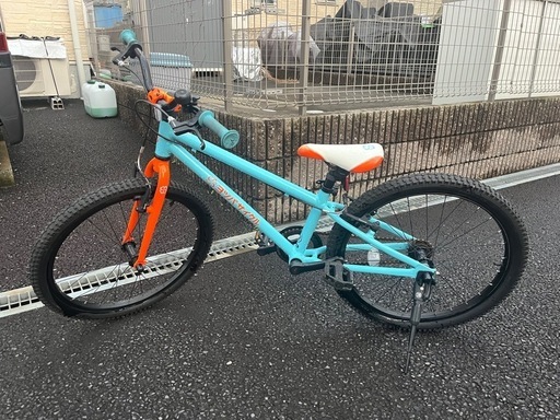 ヨツバサイクル　
22インチ