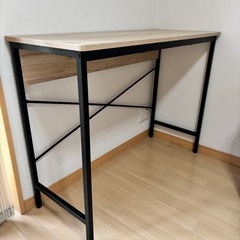 テーブル