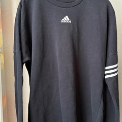 adidas トップス