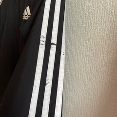 adidas キッズ　アウターの画像
