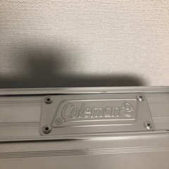 コールマン　アルミ折り畳みテーブル　　パラソル付きの画像