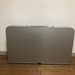 コールマン　アルミ折り畳みテーブル　　パラソル付きの画像