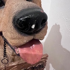 ゴールデンレトリバーの置物の画像