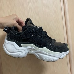 adidas キラキラグリッター　厚底22.5〜23.0