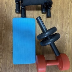 腹筋ローラー、プッシュアップバー、ダンベル3kg