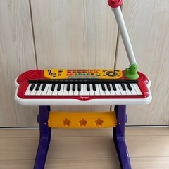 おもちゃ　ピアノの画像