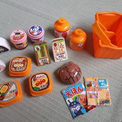おままごとセット+おまけ(アンパンマンコンビニの食品)の画像