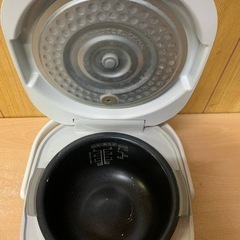 シャープ　ジャー炊飯器 KS-GC5-Wの画像