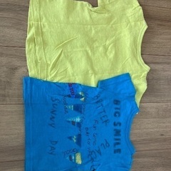 100円。男の子Tシャツ2枚まとめ売りの画像
