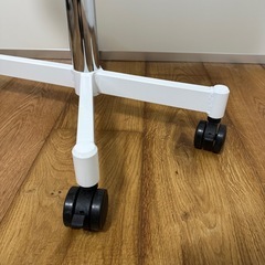 ガス圧式ネイルサイドボックス（キャスター付）ホワイトの画像