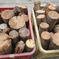 薪 たきぎ まとめ キャンプ アウトドアの画像