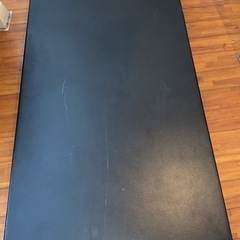 黒テーブル