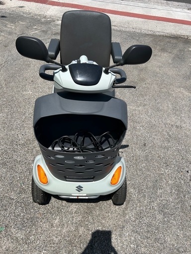 スズキ　セニアカー　ET4D 中古