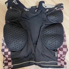 ARKヒッププロテクター　ショート