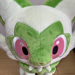 【美品】台北　ニャオハ　特大ぬいぐるみの画像