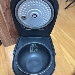 炊飯器の画像