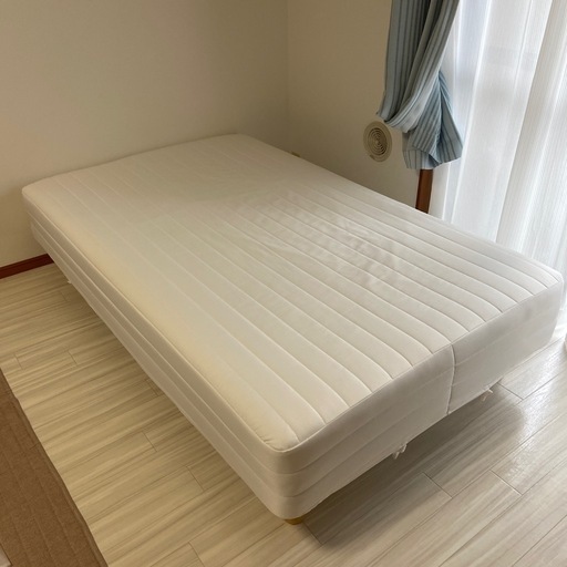 セミダブルベッド(マットレス・ベッドカバー・ベッドフレーム)