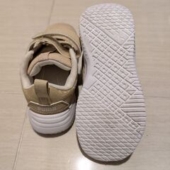 PUMAスニーカー16cmの画像