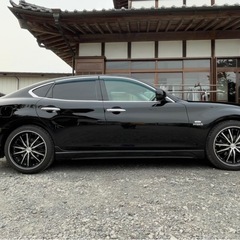 H23年式　フーガハイブリッド  ベースグレードの画像