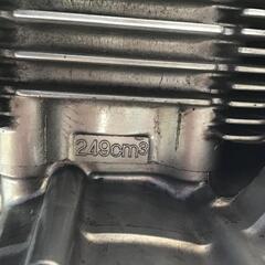 【バイクパーツ／値下げ！】 SUZUKI（ｽｽﾞｷ） GOOSE(ｸﾞｰｽ)250　純正　ｴﾝｼﾞﾝの画像