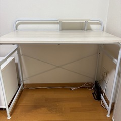 テーブル
