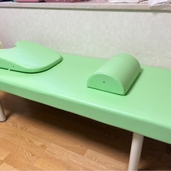 【マッサージベッド、エステ、整体】