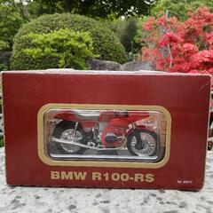 BMW置物の画像