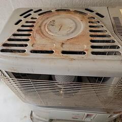 石油ストーブの画像