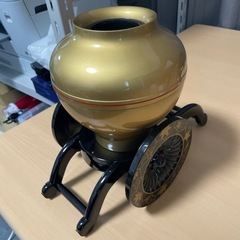 御所車花瓶の画像