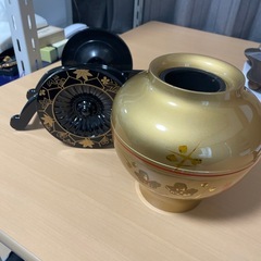 御所車花瓶の画像