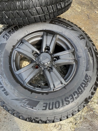 北海道札幌市近郊　ランクル　ランドクルーザー　スタッドレス　ブリヂストン　ブリザック　DM-V3 19年製造　275/70/16