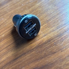 シガーソケット用USBポート　二口タイプ