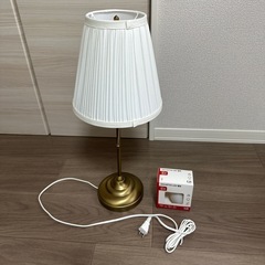 IKEA テーブルランプ ホワイト スペア電球1個付き 高さ54cm