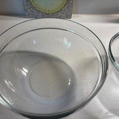 ガラスボール２種