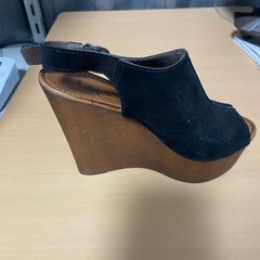 LEPOサンダルの画像
