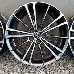 トヨタ86純正17インチアルミホイールの画像