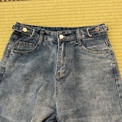 レディース　ストレートデニムの画像