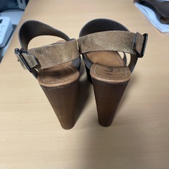 LEPOサンダルの画像