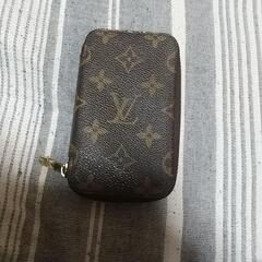 LOUIS VUITTON キーケース