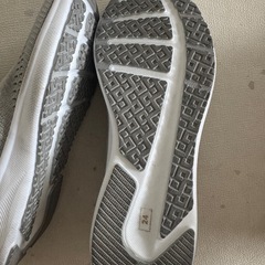 スニーカーの画像