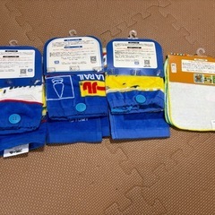 ［新品未使用］プラレール柄タオルハンカチ3枚、恐竜柄プチタオル3枚の画像