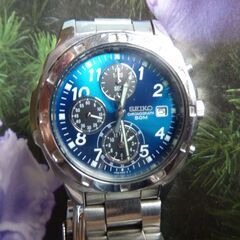 SEIKO/クロノグラフ機能搭載・カレンダー機能搭載・ブルー＆濃...